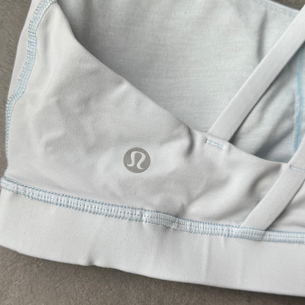 Lululemon Women's Baby Blue Sports Bra - Picture 3 of 5